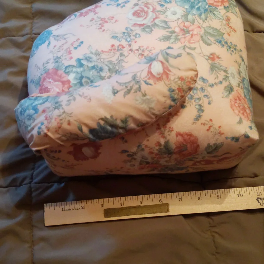 N/A stuffed floral